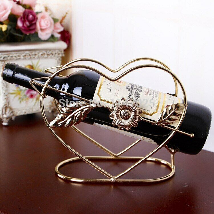 Freestanding Metal Wine Holder Creative Heart-shaped Wine Rack Home Decorations