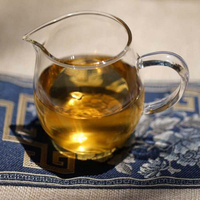 HelloYoung 200g Yunnan Pu'er Tea Raw Tea Yiwu High Pole Ancient Pure Material Raw Tea Cake