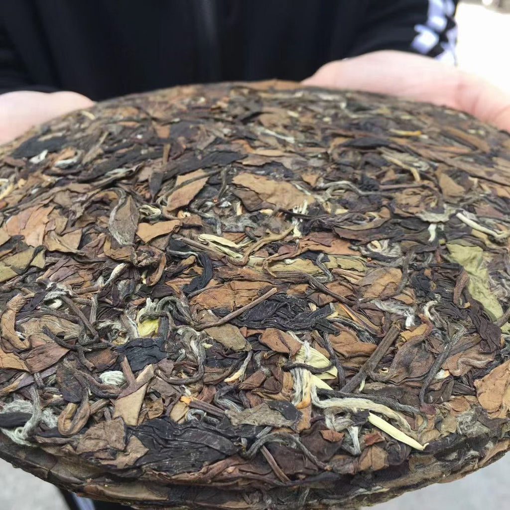 Fuding Gongmei white cake tea sun white tea Natural Puer Tea Cake 100g/3.52oz