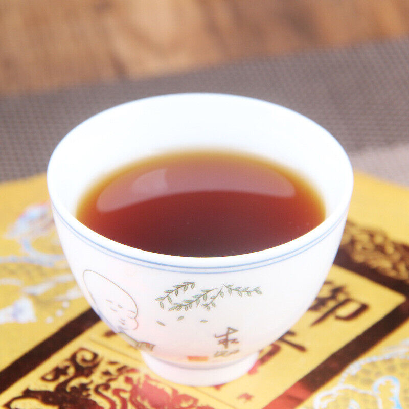 HelloYoung 357g Yunnan Pu'er Ripe Tea Cake 云南普洱熟茶西双版纳茶区年春茶357g御贡金饼 普洱熟茶