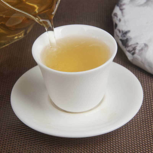 HelloYoung 357g High Quality Cha Tea Yunnan Yiwu Top Ancient Tree Pu'er Tea Cake 易武古树
