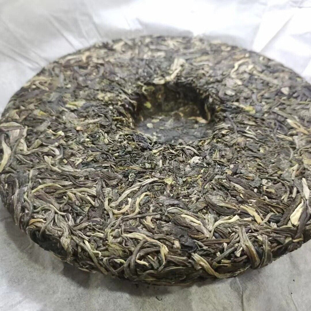 HelloYoung Yunnan Tea Puerh Yibang Cat's Ear Pu-erh Raw Tea 357g Cake Tea