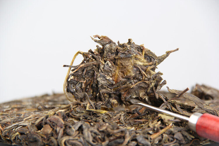 HelloYoung 357g Ming Qian Ancient Tree Spring Tea Pu'er Raw Tea Seven Seed Cake Tea
