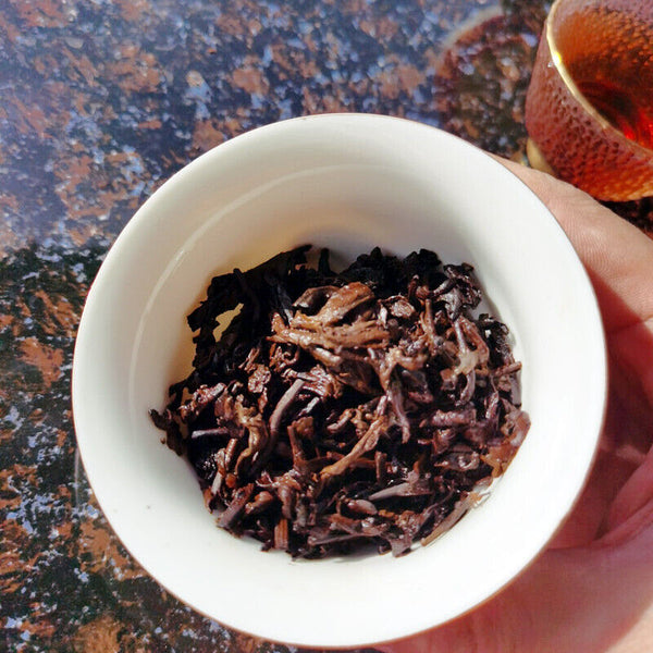 HelloYoung Organic Tea Ancient Tree Pu'er Tea Zhonghong Ying Yunnan Qizi Cake Tea 357g