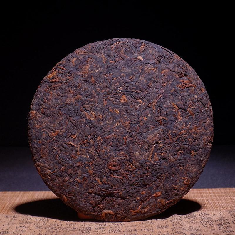 Great Value Yunnan Pu'er Tea Cake Ice Island 357g Tea Tree King Ripe Pu'er Tea Secondary image
