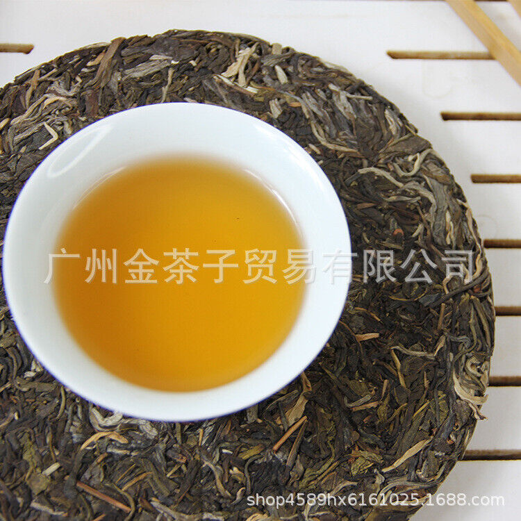 HelloYoung Menghai Ancient Tree Old Banzhang Raw Tea Cake 357g Pu-erh Tea Cake 千羽班章生茶饼