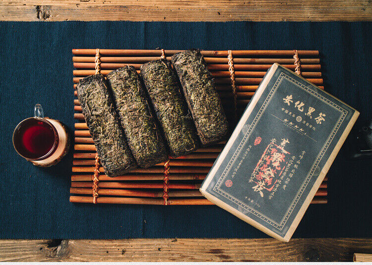 HelloYoung 1kg Black Tea Hunan Anhua Black Tea Golden Flower Fu Brick Tea Tianjian Fu Brick
