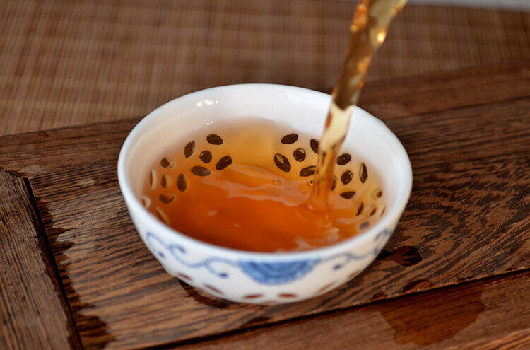 HelloYoung Yunnan Menghai Puerh Tea Cake Ripe Tea Cake 357g Aged Old Tea