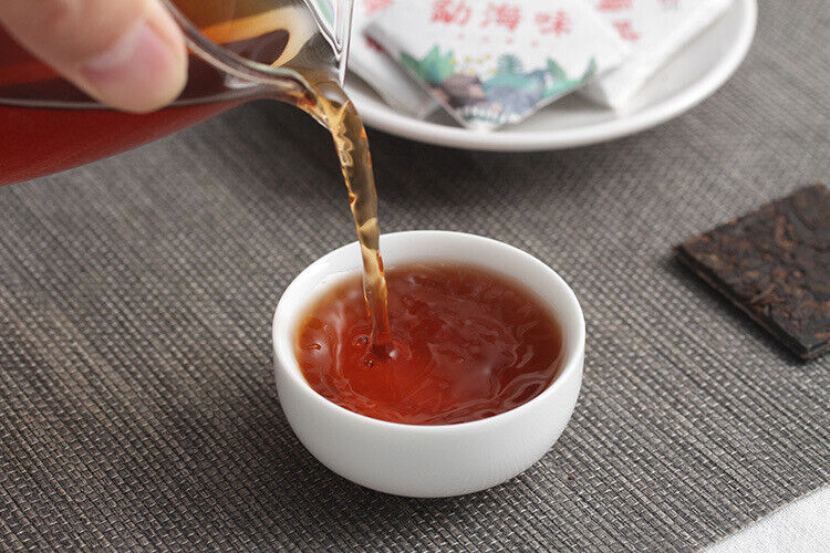 HelloYoung 500G Yunnan Pu'er Tea Menghai Flavor Small Square Brick 8g Ripe Tea