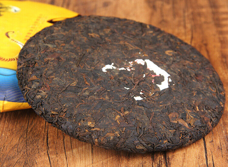 HelloYoung 357g Puerh Ripe Tea Cake 普洱茶熟茶 金毫熟茶饼易武正山茶金易武饼茶
