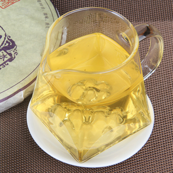 HelloYoung Icelandic Ancient Tea Mengku Pu'er Tea Cha Yunnan Seven Seed Cake 357g/12.59oz