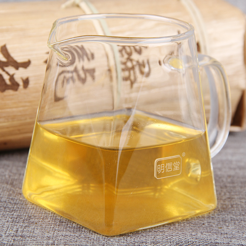 HelloYoung 1000g Spring Tea Xigui Longzhu Yunnan Xiao Longzhu Pu'er Tea Tea Column