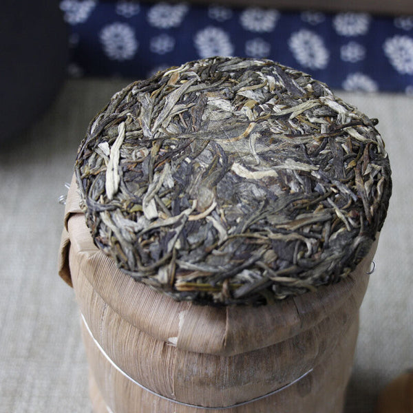 HelloYoung 100g Yunnan Pu'er Tea Mengku Xiaohuosai Ancient Tree Tea Pu'er Tea Cake Raw Tea
