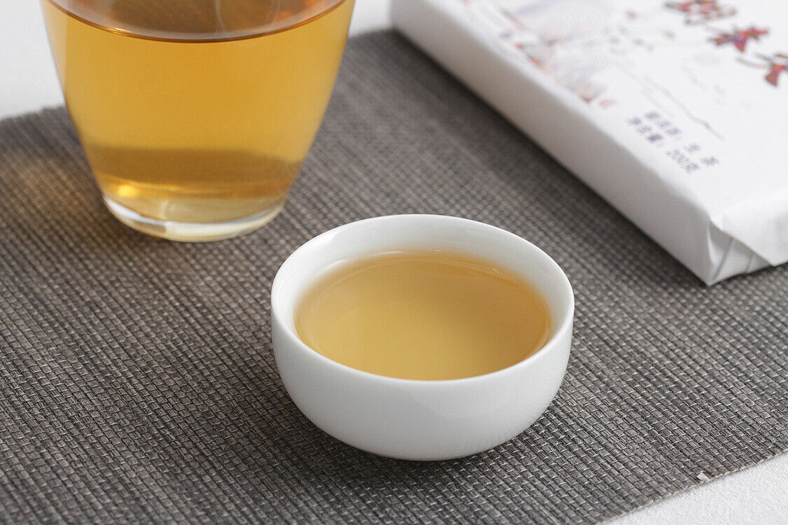 HelloYoung 200g Yunnan Pu'er Tea Bulang Spring Tip Pu'er Raw Brick Pre-Mingling Spring Tea