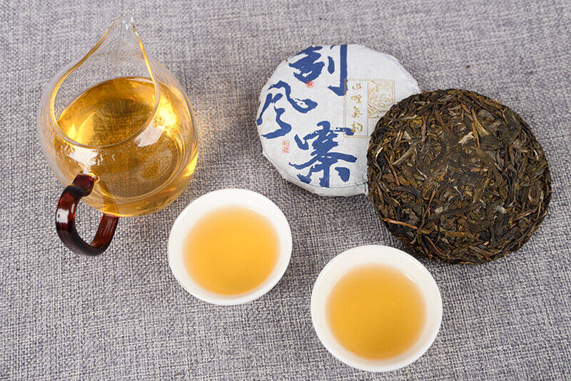 HelloYoung 100g Yiwu Ancient Tea Tree Yunnan Tea Pu-erh Raw Tea Tea Cake