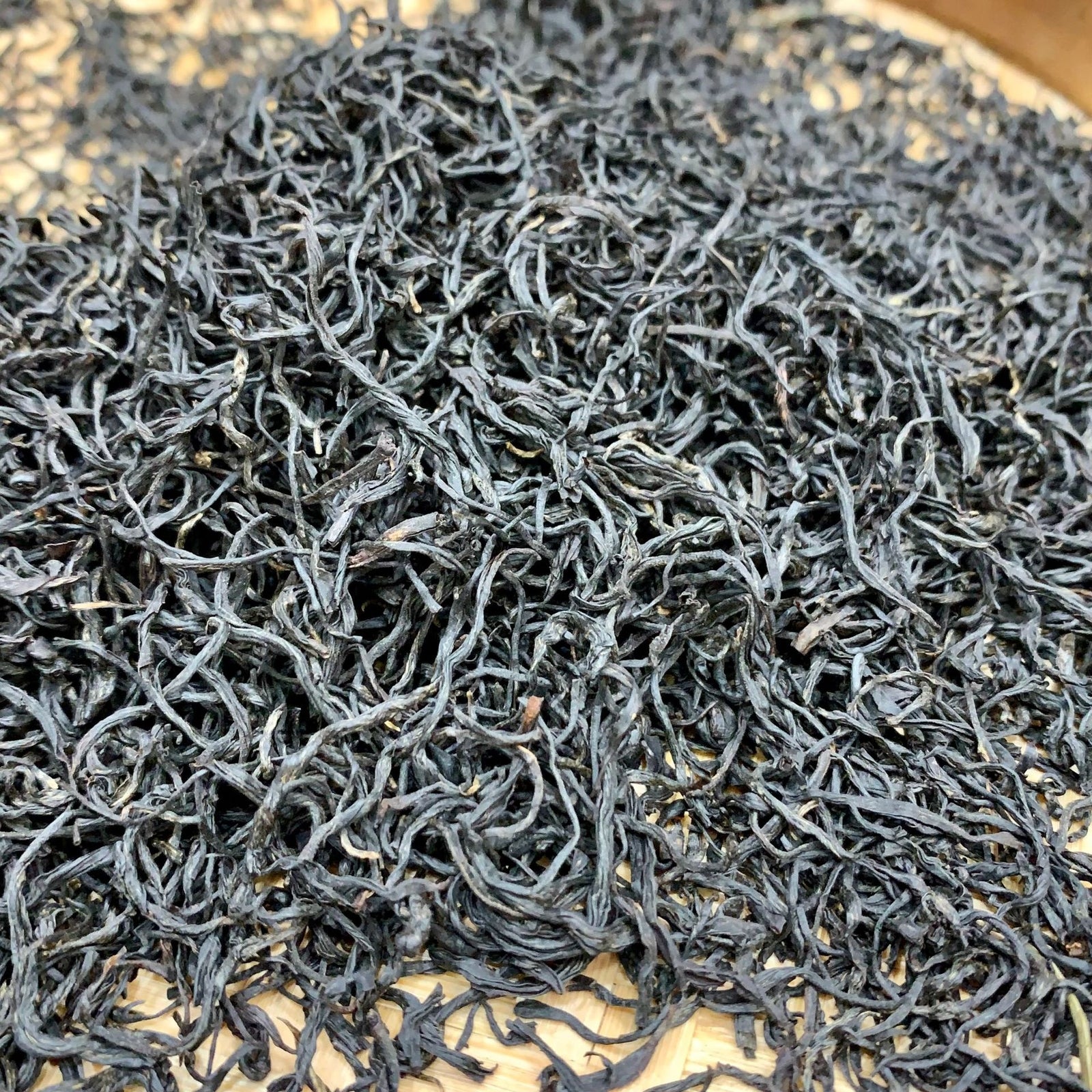 Hua Xiang Xiao Breed Black Tea New Tea Strong Flavour Tea Alpine Bulk 500g Tin Secondary image