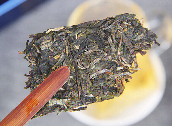 HelloYoung Ancient Trees Puerh Tea 300g Raw Tea Column Tea Leaves 邦东昔归黄金条