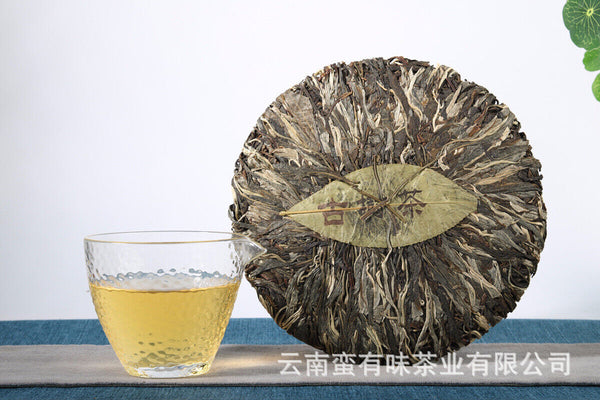 HelloYoung 357g Yunnan Pu'er tea leaves Menghai Da Shu tea Putzi tea cake Pu'er raw tea