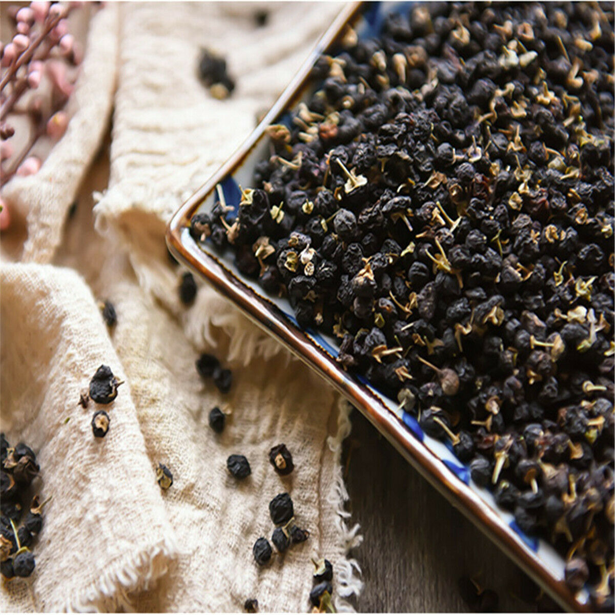 HelloYoung Wild Black Lycium Barbarum Chinese Specialty Herbal Tea Health Tea Scented Tea