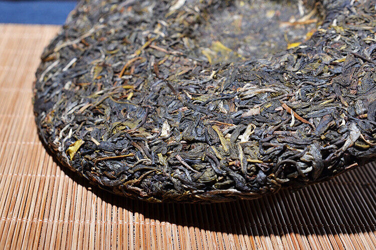 HelloYoung 357g Yunnan Pu'er Raw Tea Cake Man Song Tea Cake 曼松茶饼