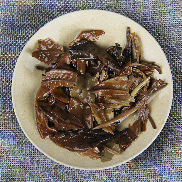 HelloYoung 357g Yunnan Tea Puerh Tea Moonlight White Cake Jingmai Mountain Arborvitae