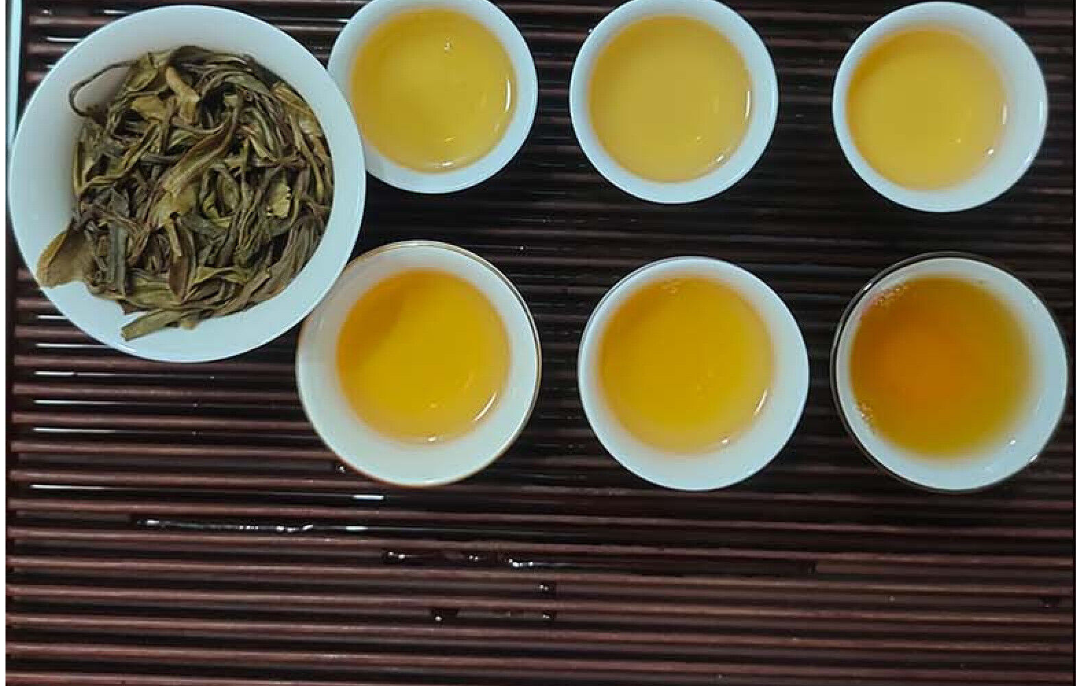 HelloYoung Yunnan Seven Cakes Banzhang Early Spring Ancient Pu'er Tea Raw Tea Cake Tea 357g