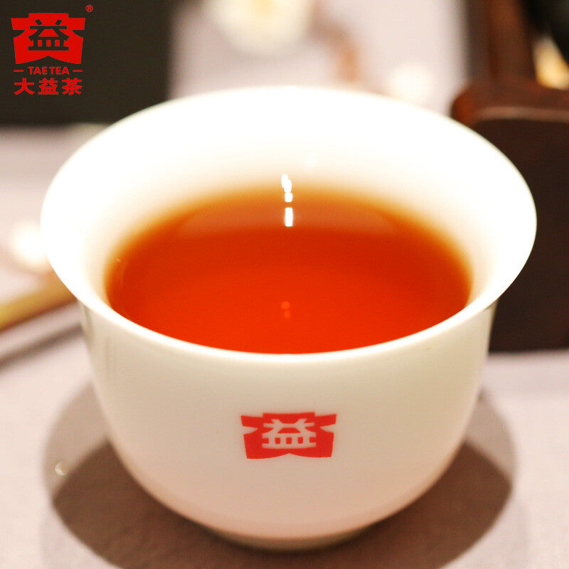 Puer 7672 * 2015 Menghai Dayi TAETEA Pu'er Shu Pu-erh Tea Cake Ripe 357g - 1501 Secondary image