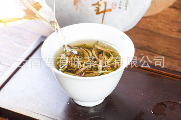 HelloYoung 357g Moonlight White Tea Cake Yunnan Baihao Silver Needle Jinggu Single Bud