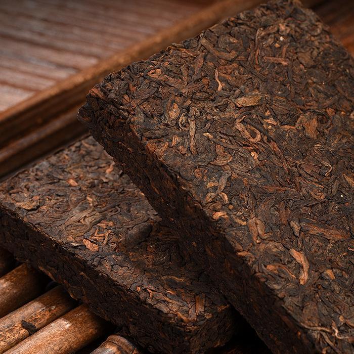 250g  Aged Jujube Flavor Tea Brick Ancient Tree Big Leaf Yunnan Ripe Pu-erh Tea