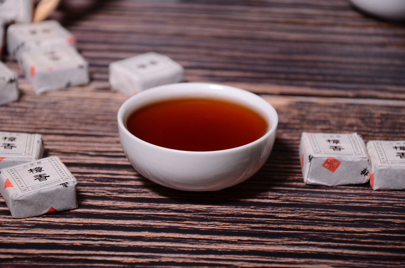 HelloYoung 500g camphor puerh ripe tea small square brick Yunnan mini small tuo Menghai tea