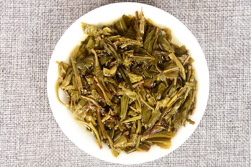 HelloYoung 357g Yunnan Pu-erh Raw Tea Cake Overlord Green Cake Menghai Seven Seeds Cake