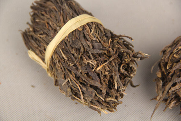 HelloYoung Puerh Raw Tea Premium Big Leaf Fermented Tea Natural Yunnan Bazi Bulk Pu-Erh Tea