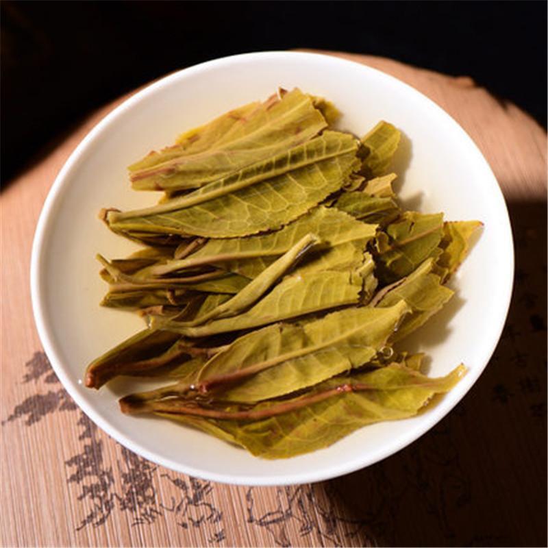 357g Klassischer Wildfeld Weihrauch Puerh Tee Yunnan Antiker Raw Puer Tee Kuchen