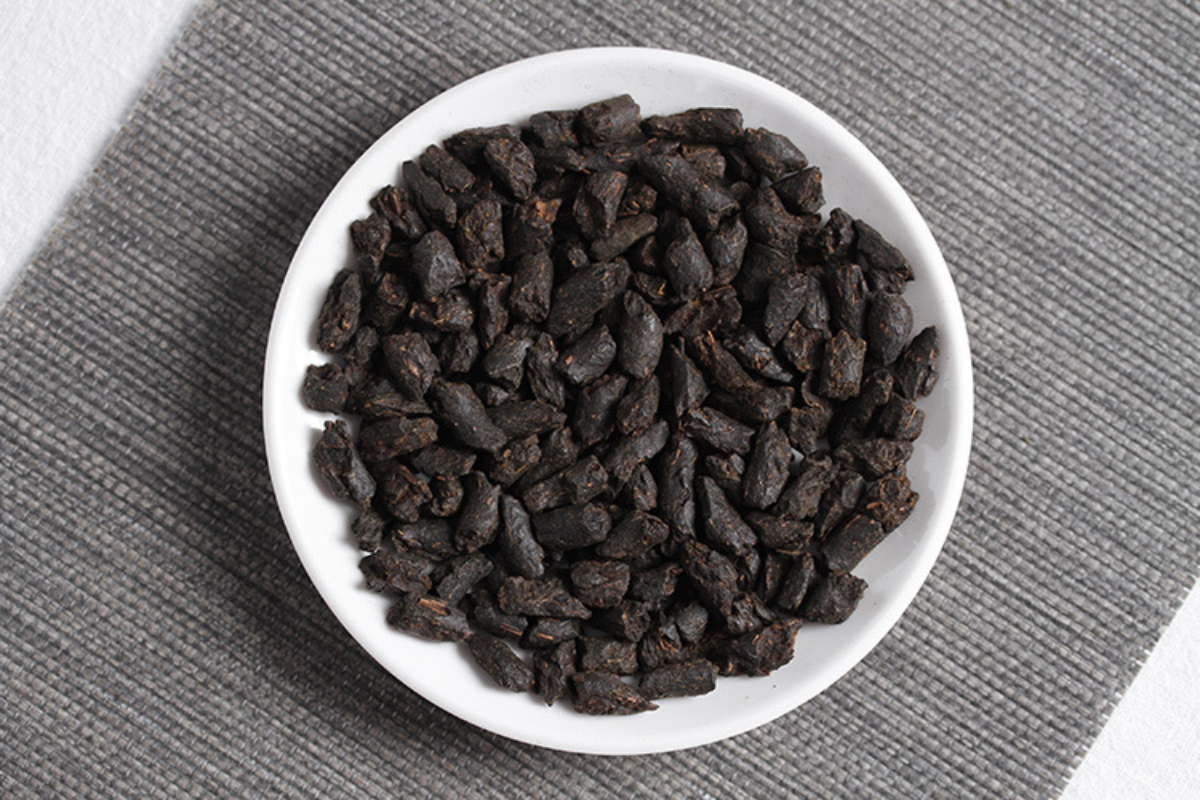 HelloYoung 500g/Tin Yunnan Pu'er Tea Menghai Ripe Tea Jujube Tea Fossil Crushed Silver