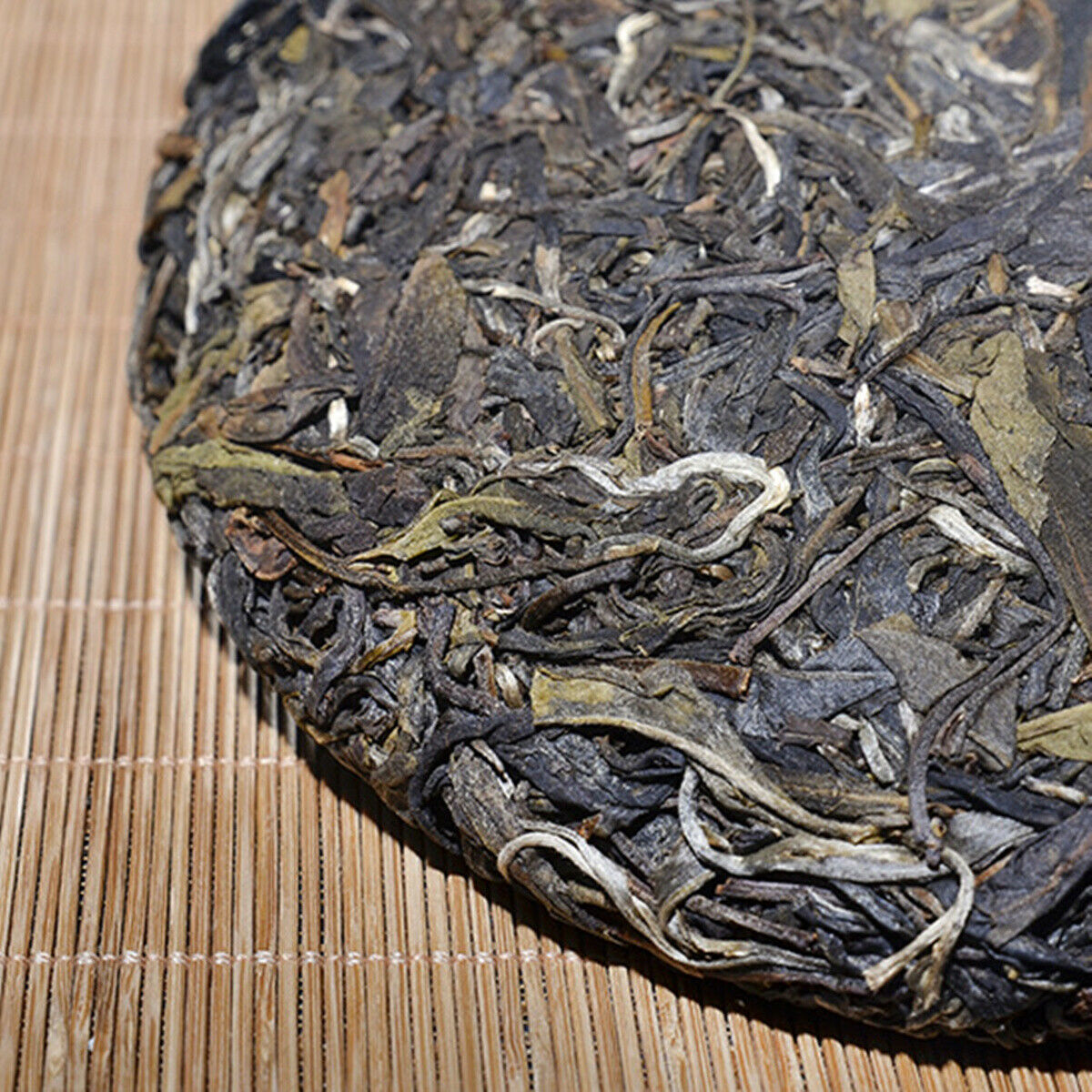 HelloYoung Raw Puerh Tea Green Tea  Banzhang Wang Puer Tea  High Quality Sheng Pu-erh 357g Secondary image
