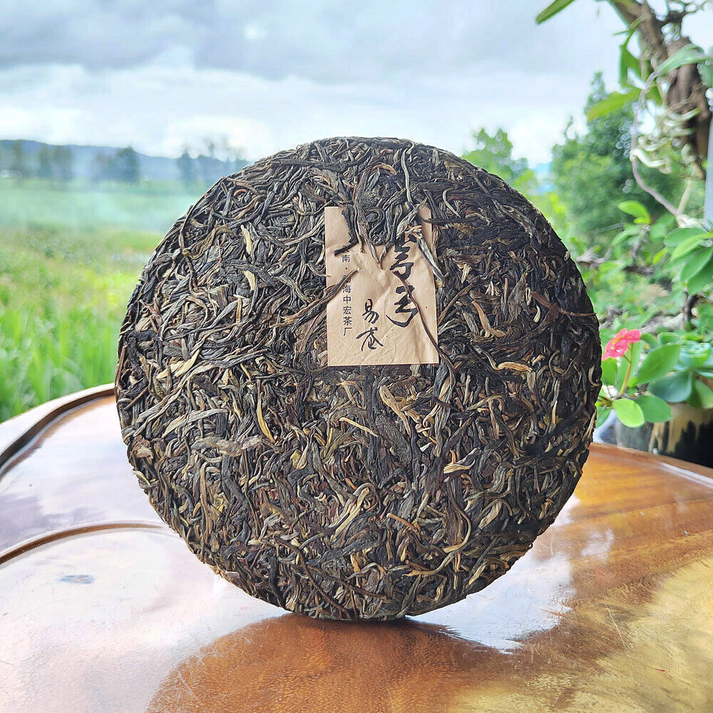 HelloYoung 357G Yiwu Pu'er Tea Raw Tea Bent Bow Ancient Tree Tea Yunnan Tea Seven Cakes