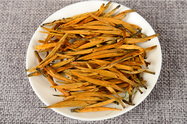 HelloYoung 500G Yunnan Fengqing black tea gold needle black tea whole bud straight strip