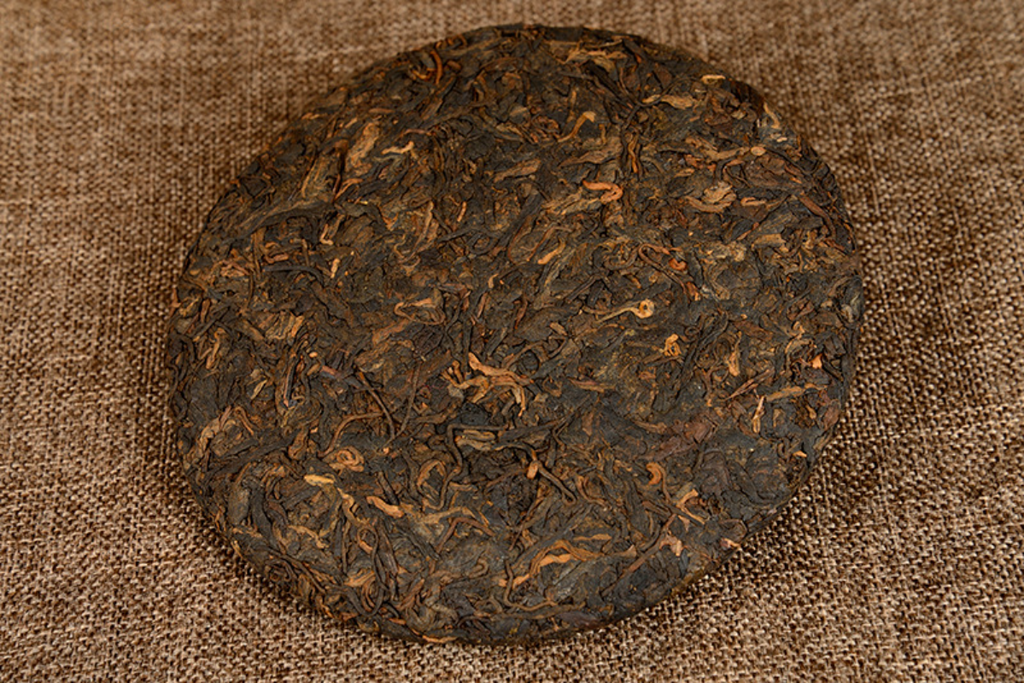 HelloYoung 357g Yunnan Pu'er Tea Old Banzhang Glutinous Fragrance Seven Seed Cake Ripe Tea