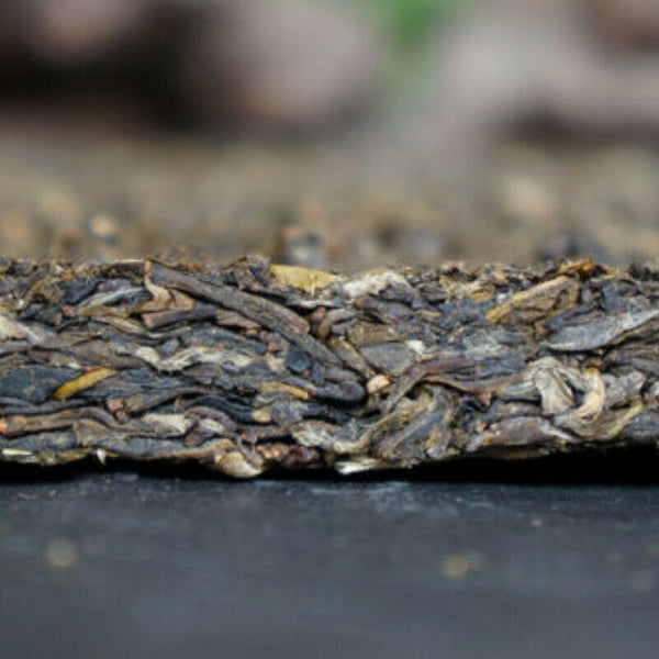 HelloYoung Shang Pin Golden Ribbon Big Snow Mountain Xiaguan Puer Cha Puerh Tea 357g