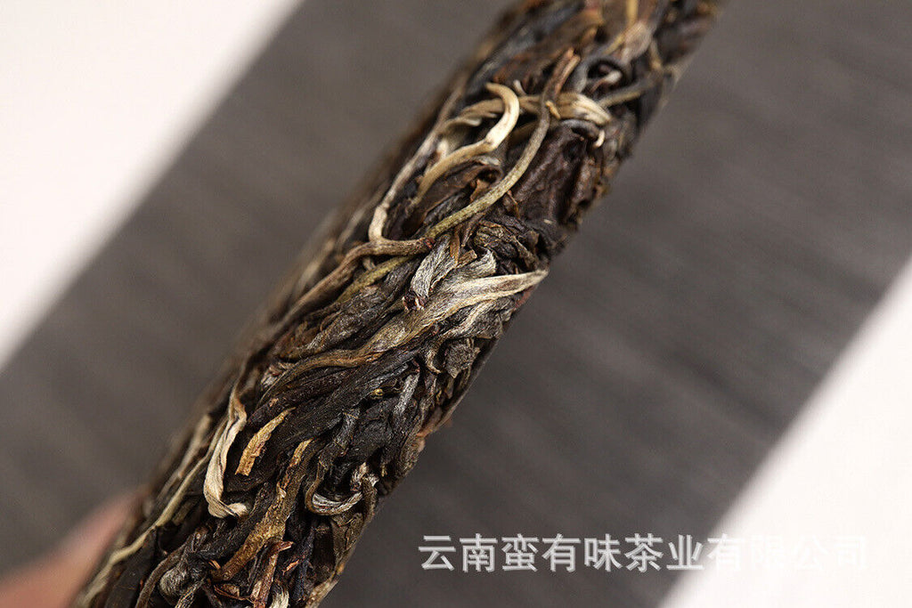 HelloYoung 357g Yunnan Pu'er Tea Lao Ban Zhang Cake Tea (Green) Yunnan Seven Cakes
