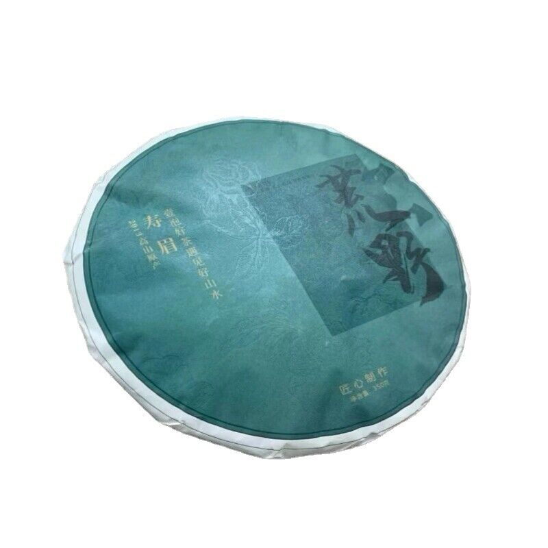 HelloYoung 350g Shou Mei cake Fuding high mountain old white tea aged sun white tea Main image