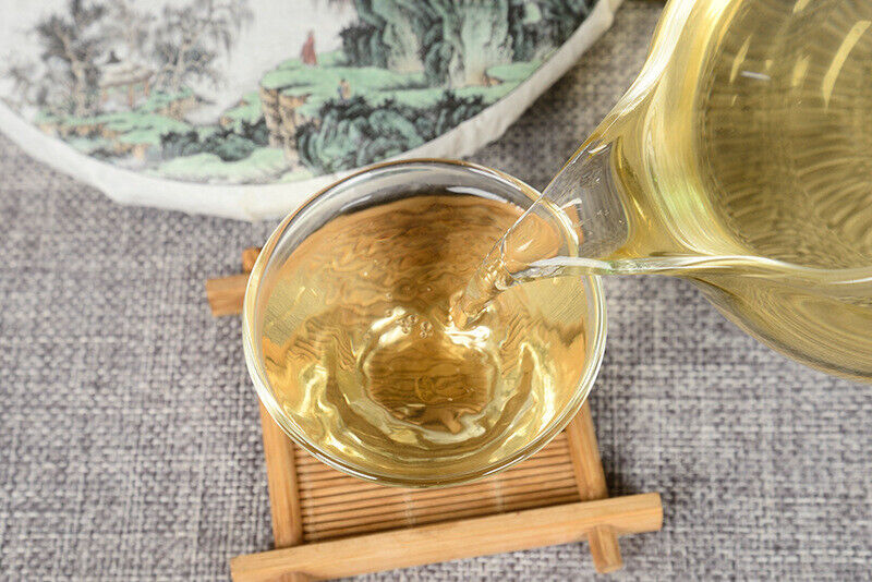 HelloYoung 357g Yunnan Pu'er Tea Early Spring Tea Spring Tip Raw Cake Seven Seed Cake