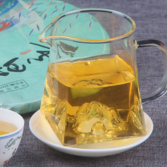 HelloYoung 200g ancient Tree Tea Old Pu-erh tea weak tea Tea cake Sweet and tasty