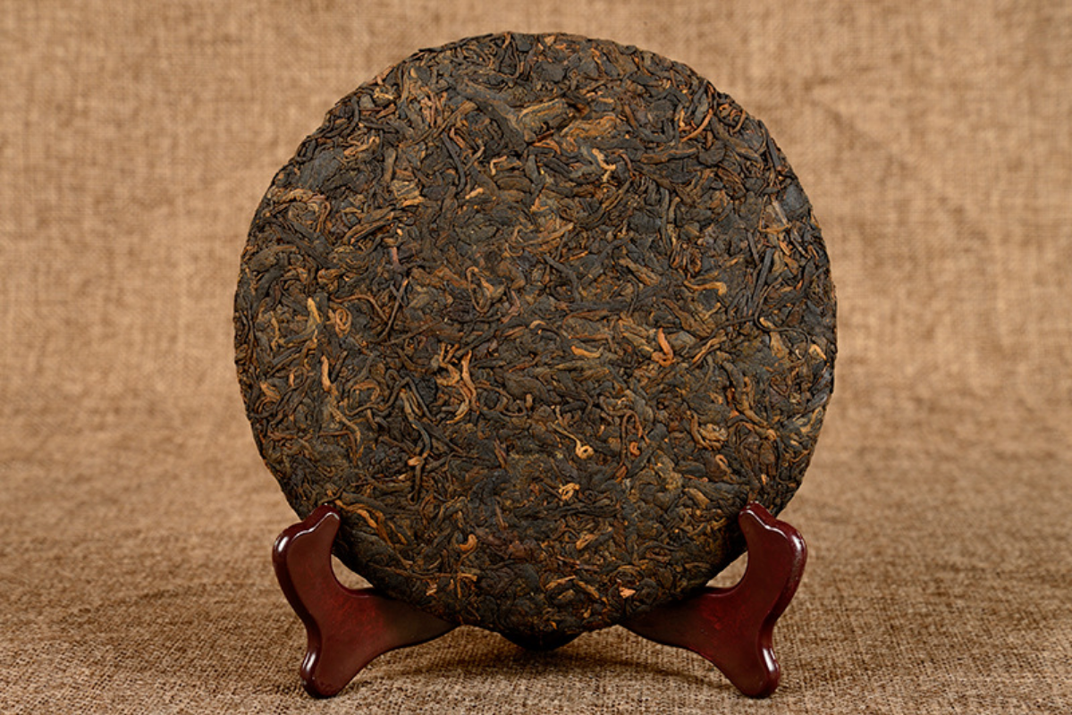 HelloYoung 357g Yunnan Pu'er Tea Old Banzhang Glutinous Fragrance Seven Seed Cake Ripe Tea