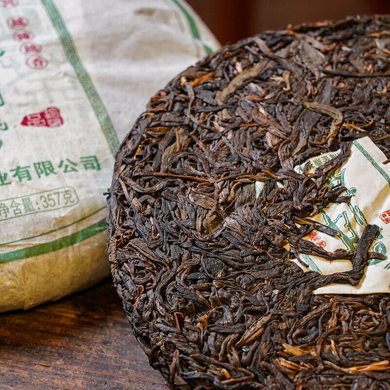 HelloYoung 357g Puerh Raw Tea Cake Menghai Raw Tea Cake Yunnan Pu'er Tea Secondary image