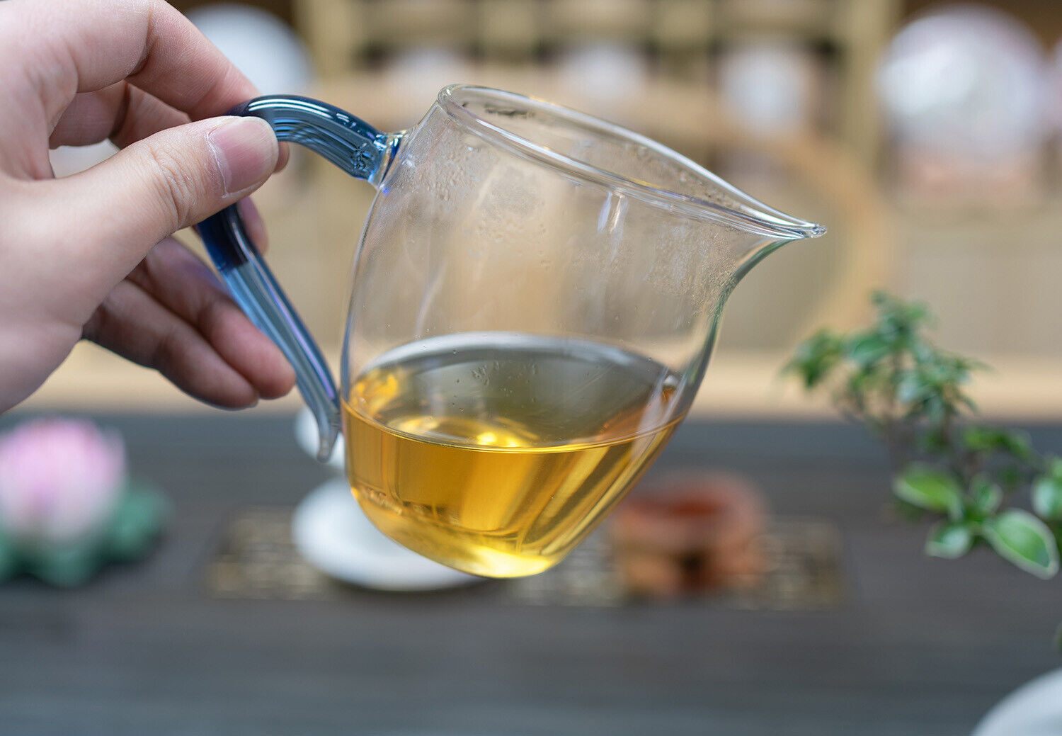 HelloYoung 200g  Yunnan Pu'er tea, raw tea, Mansong tribute tea, ancient tree tea cake