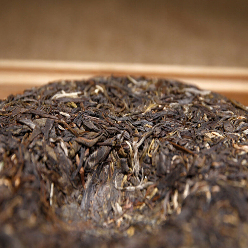 HelloYoung 357g Yunnan Raw Puer Tea Pu-erh Cake Tea Early Spring Green Puer Tea Health Food