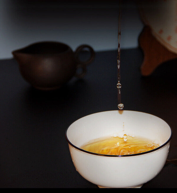 HelloYoung Yunnan Yiwu Pu'er Tea Cake Ancient Tree Raw 357g Pu'er Tea Cake