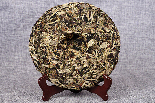 HelloYoung 357g/cake Yunnan White Tea Old Tree Moonlight White Long Jiao Mei Ren White Te