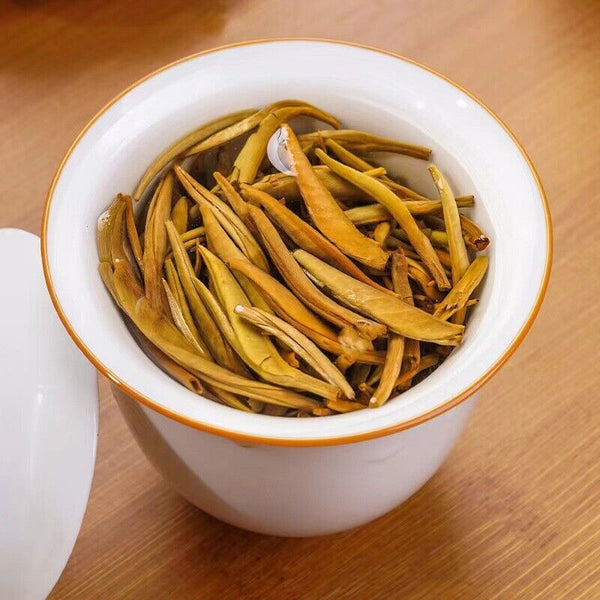 HelloYoung 357g Yunnan Baihao Yinzhen white tea cake moonlight white tea leaves whole buds